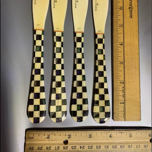 Authentic Mackenzie Childs 4 Dinner Knives - Picture 3 of 8